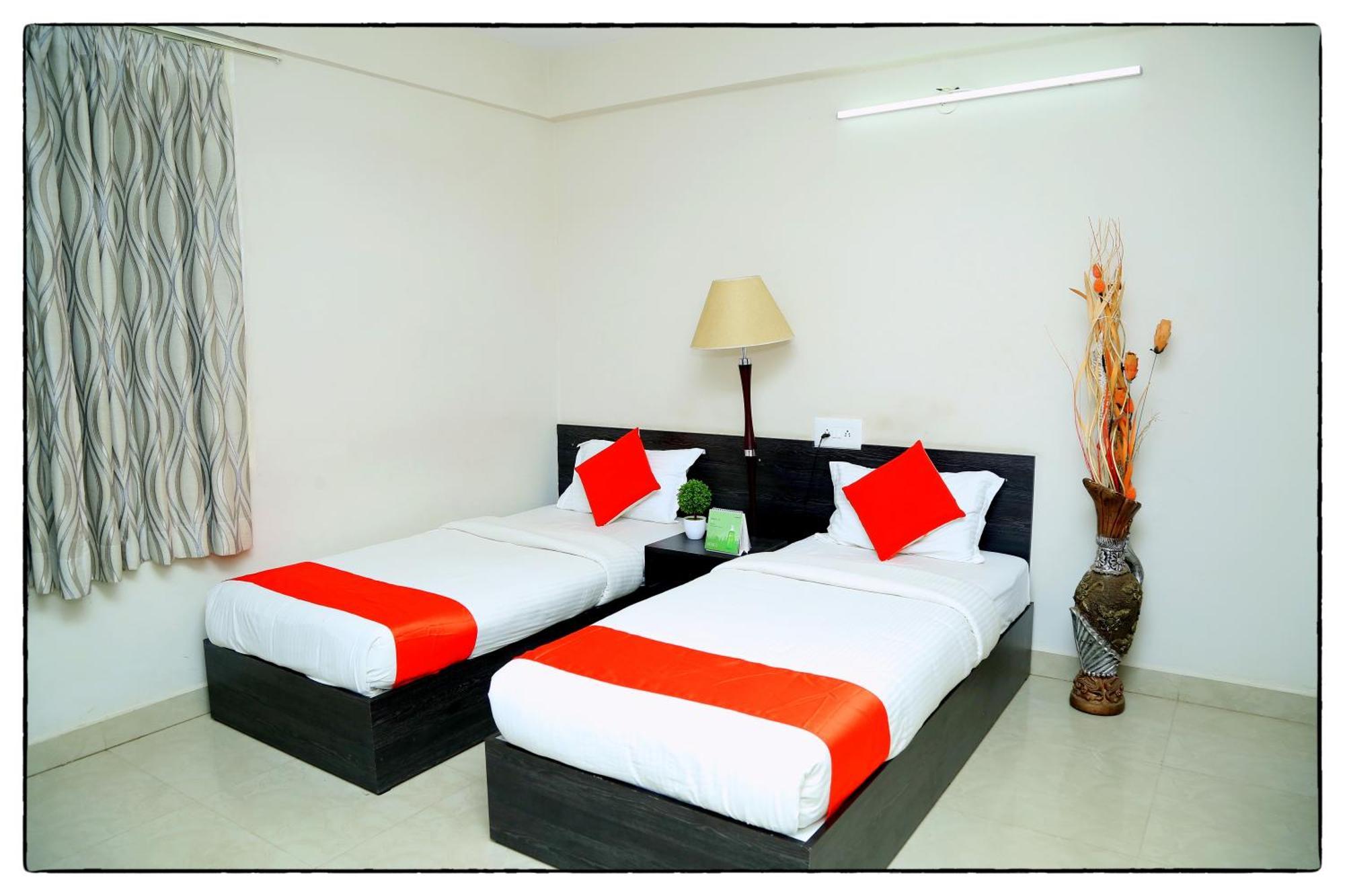 Orange Corner Hotel, Airport Pickup & Drop Available 24X7 Yelahanka Buitenkant foto